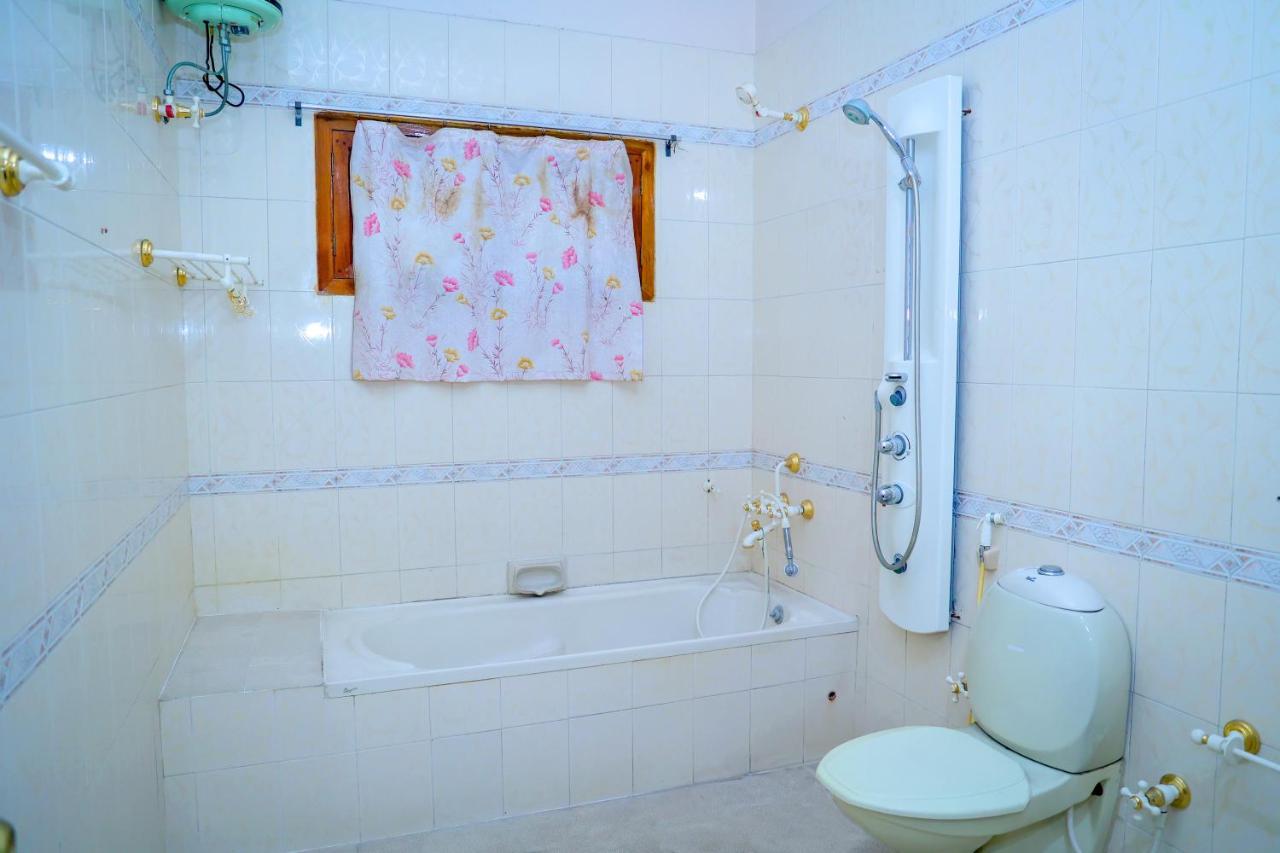 טירופאטי Divine Luxury Villa מראה חיצוני תמונה